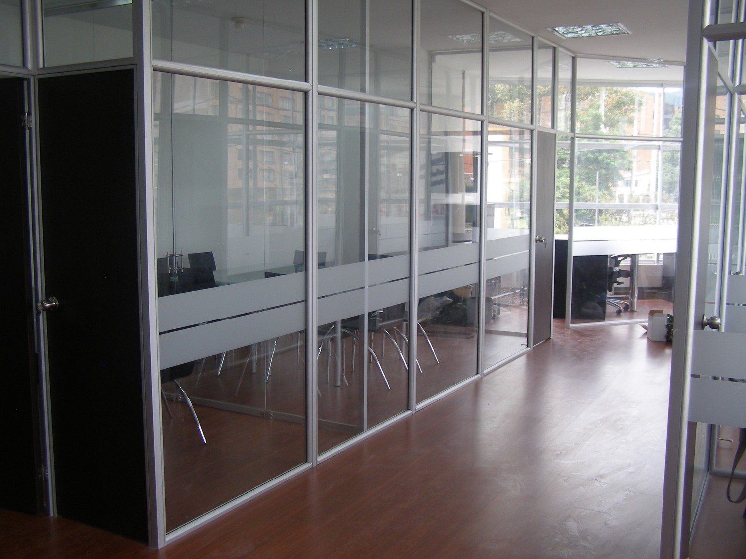 Imagen de muestra de una divicion modular de tipo glass (1-divicion-glass.jpg)