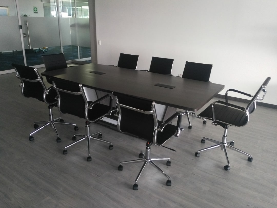 Imagen de muestra de una mesa de juntas (2-mesa-juntas.jpg)